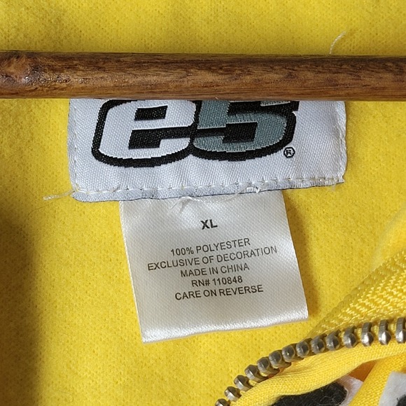 Wichita State Shockers WSU Womens Jacket‎ Sz XL Yellow Raised Letters Embroidery - Picture 3 of 7